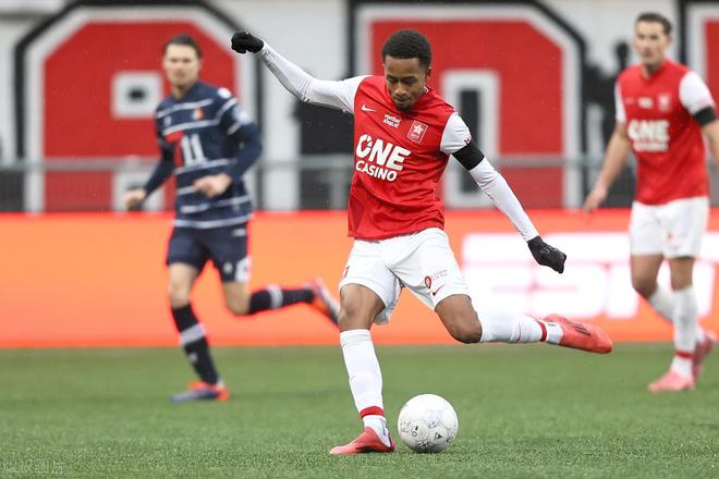 阵地防守作 阵地防守作